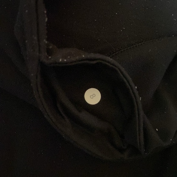 Lulu lemon black leggings-Size 8 - Picture 3 of 6